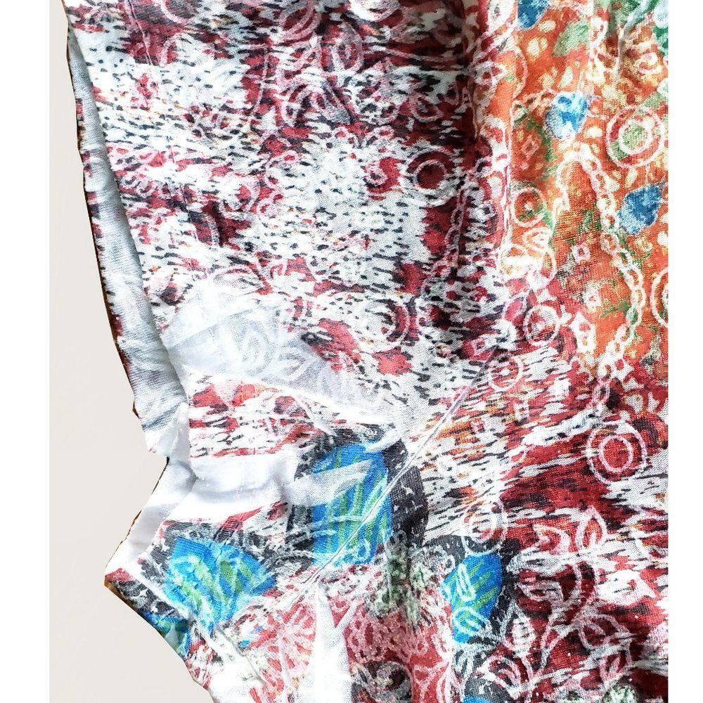 Geometric Print Top - Picture 9 of 9